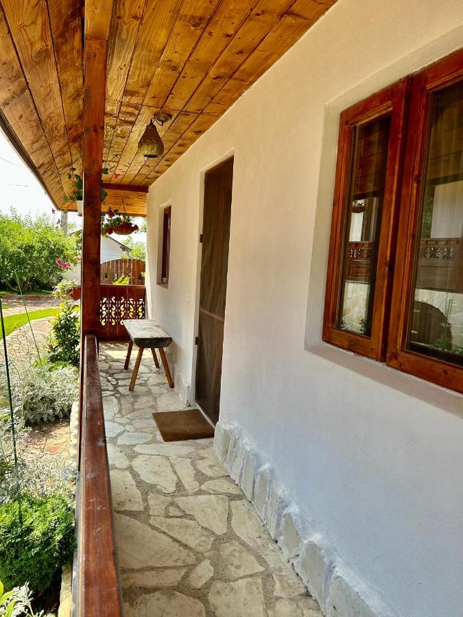 Conacul Grigorescu Ratesti Exterior foto